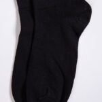 Жіночі короткі шкарпетки, чорного кольору, 151R2255